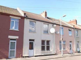 3 bedroom Terraced for sale